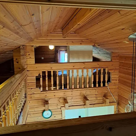 Lomamökit Lomahyppäys